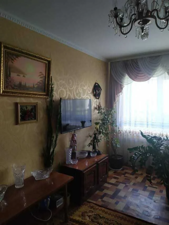 For Sale: 3-room apartment in Zhmeryntsi