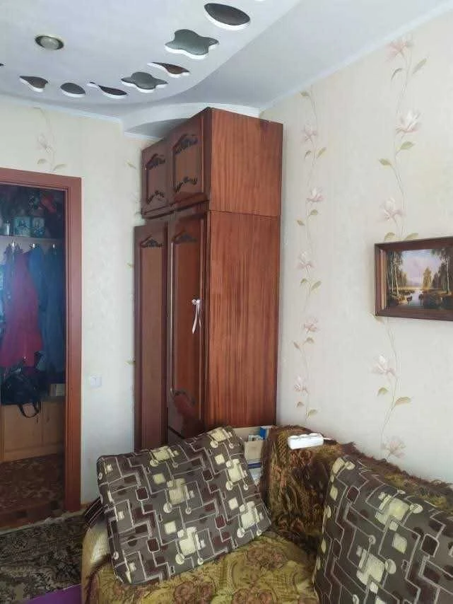 For Sale: 3-room apartment in Zhmeryntsi