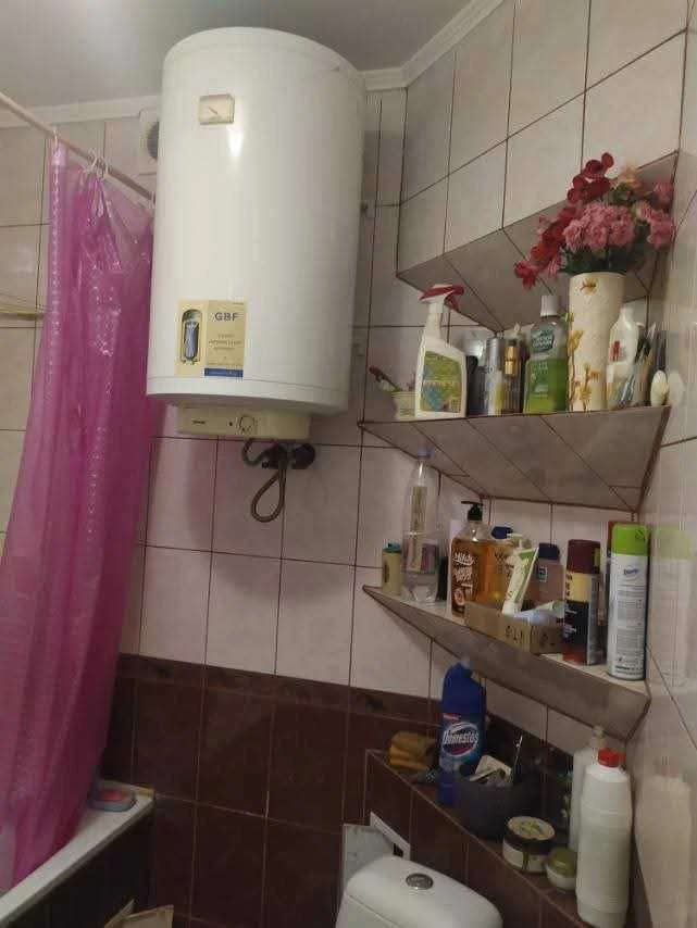 For Sale: 3-room apartment in Zhmeryntsi