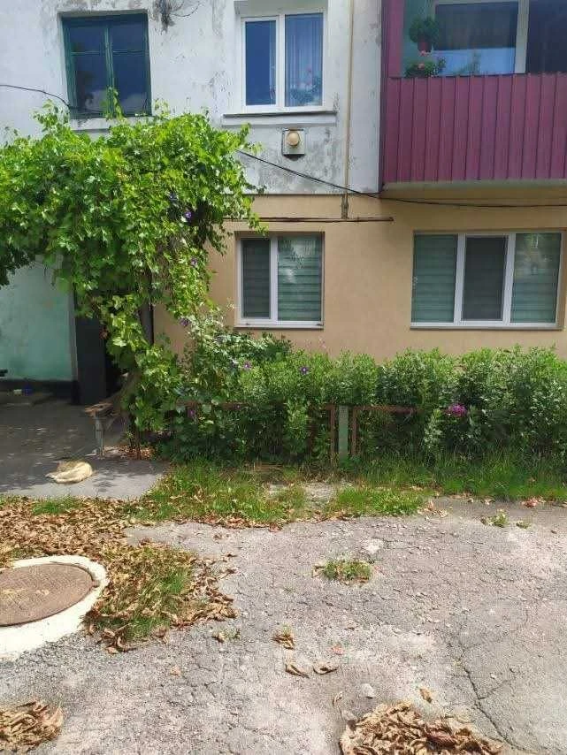 For Sale: 3-room apartment in Zhmeryntsi