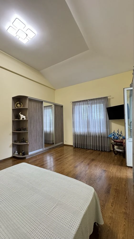 Sale of a wonderful apartment in Zhmeryntsi