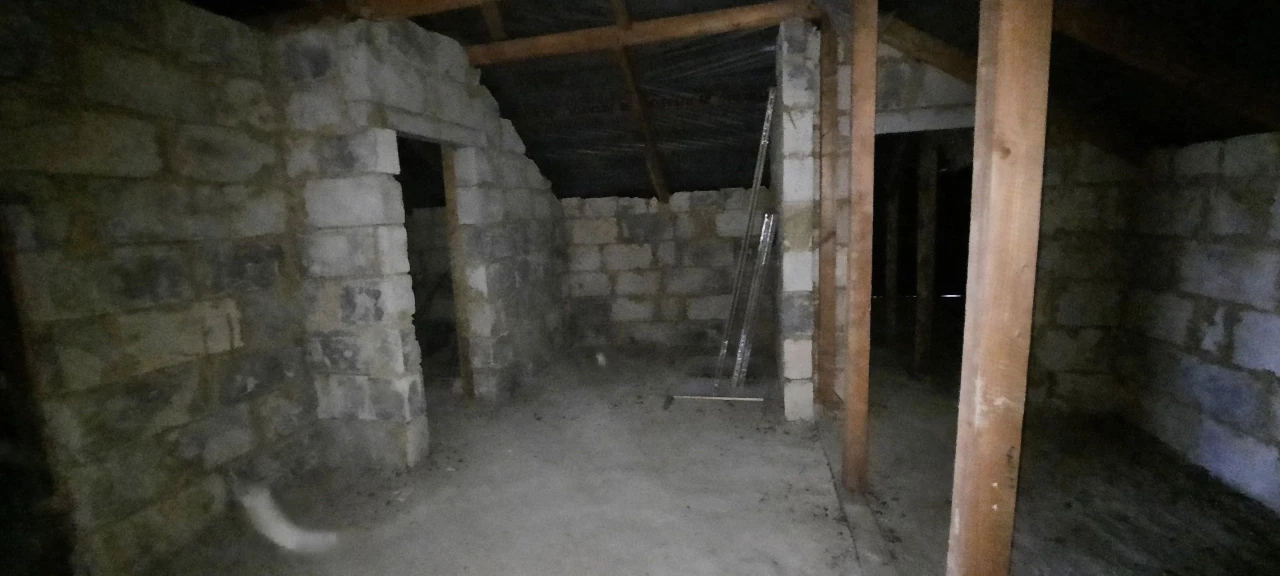 For Sale: 3-bedroom apartment