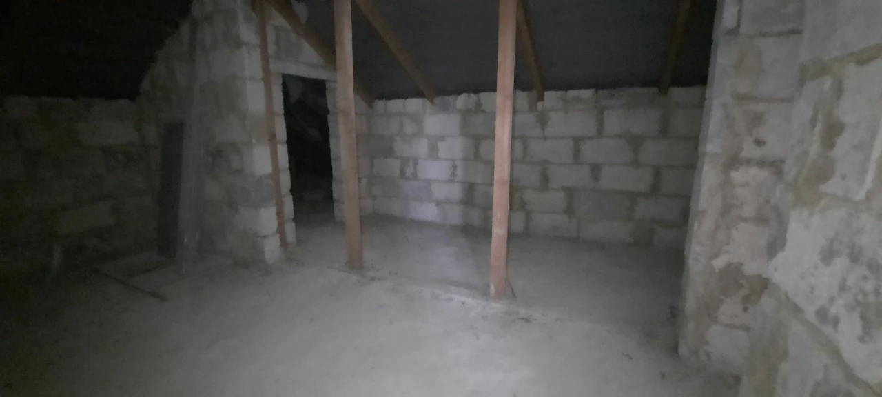 For Sale: 3-bedroom apartment