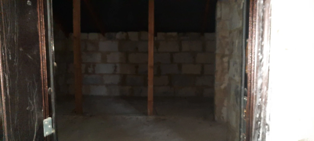 For Sale: 3-bedroom apartment