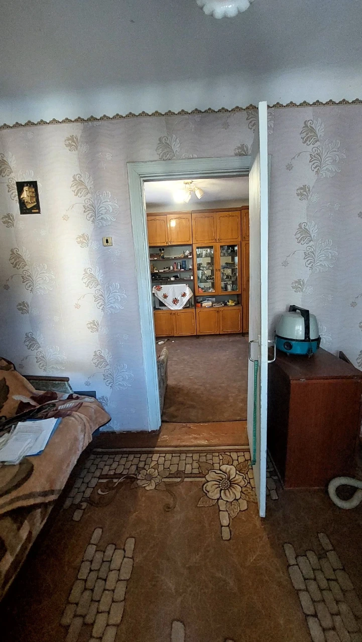 Продам 2-кімнатну квартиру. Вул.Гоголя,9.