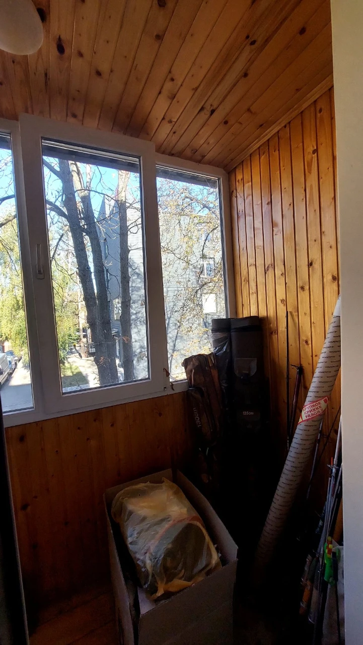 Продам 2-кімнатну квартиру. Вул.Гоголя,9.