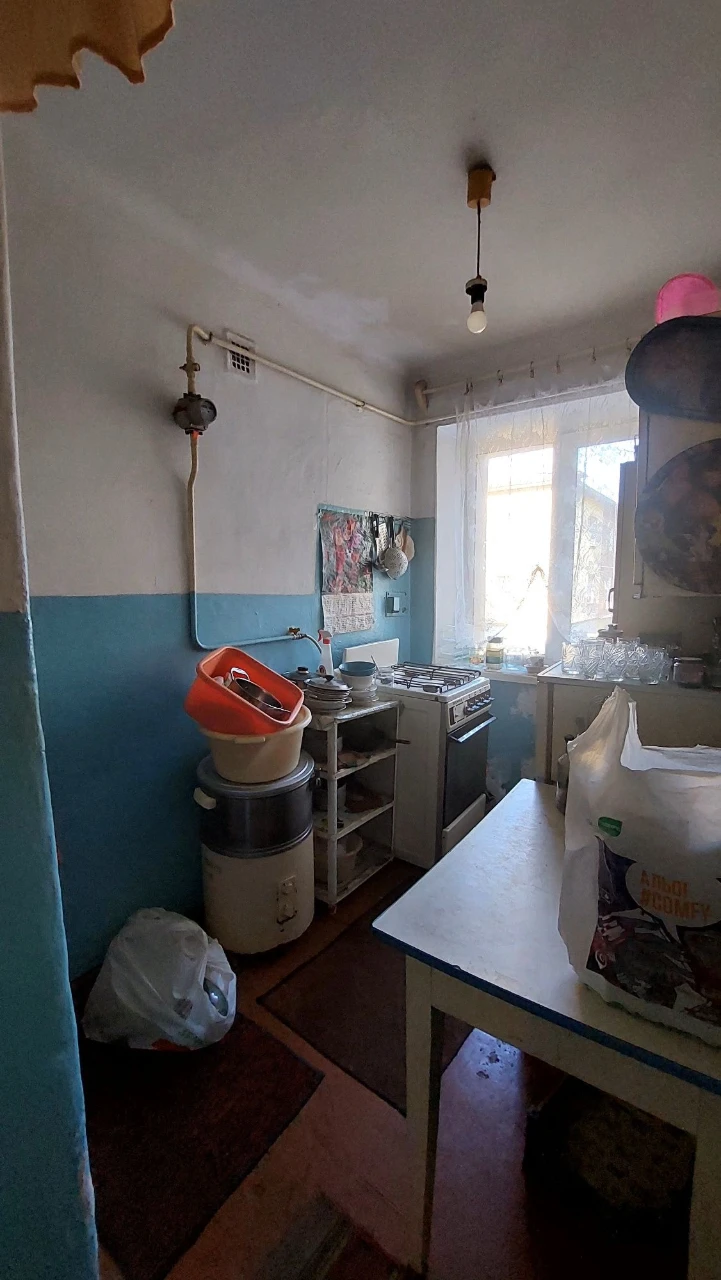 Продам 2-кімнатну квартиру. Вул.Гоголя,9.