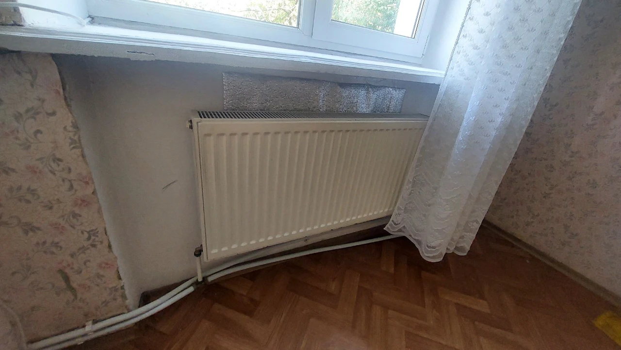 Продам 2-кімнатну квартиру. Вул.Дачна,32.