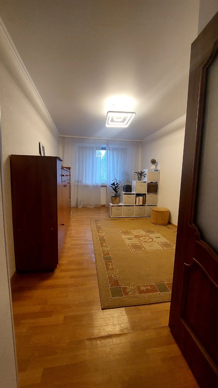 Продам 3-кімнатну квартиру. Вул.Вірменська,13.