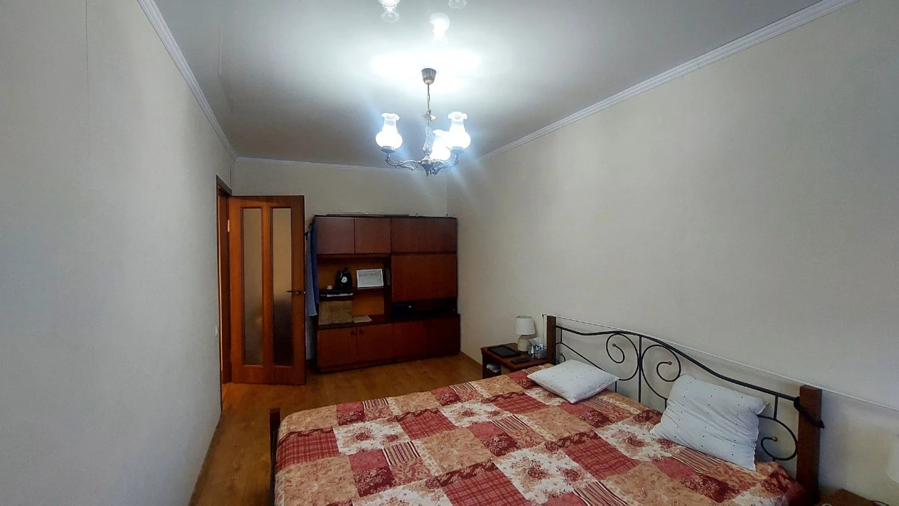 Продам 3-кімнатну квартиру. Вул.Вірменська,13.