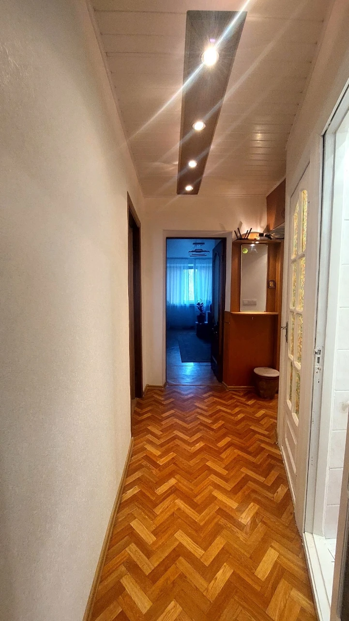 Продам 3-кімнатну квартиру. Вул.Вірменська,13.