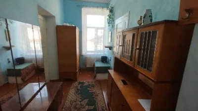 Продається 2-кімнатна квартира