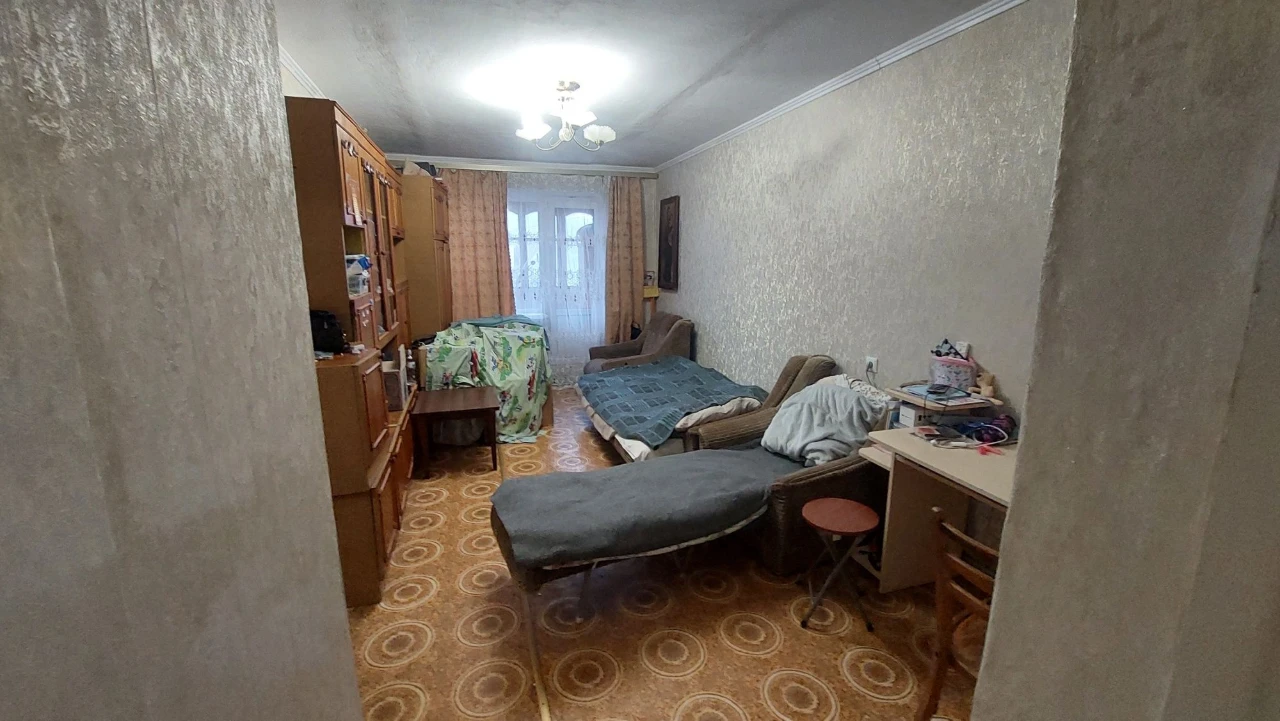 Продається 2-кімнатна квартира. вул. Стависька, 33.