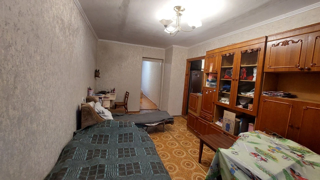 Продається 2-кімнатна квартира. вул. Стависька, 33.