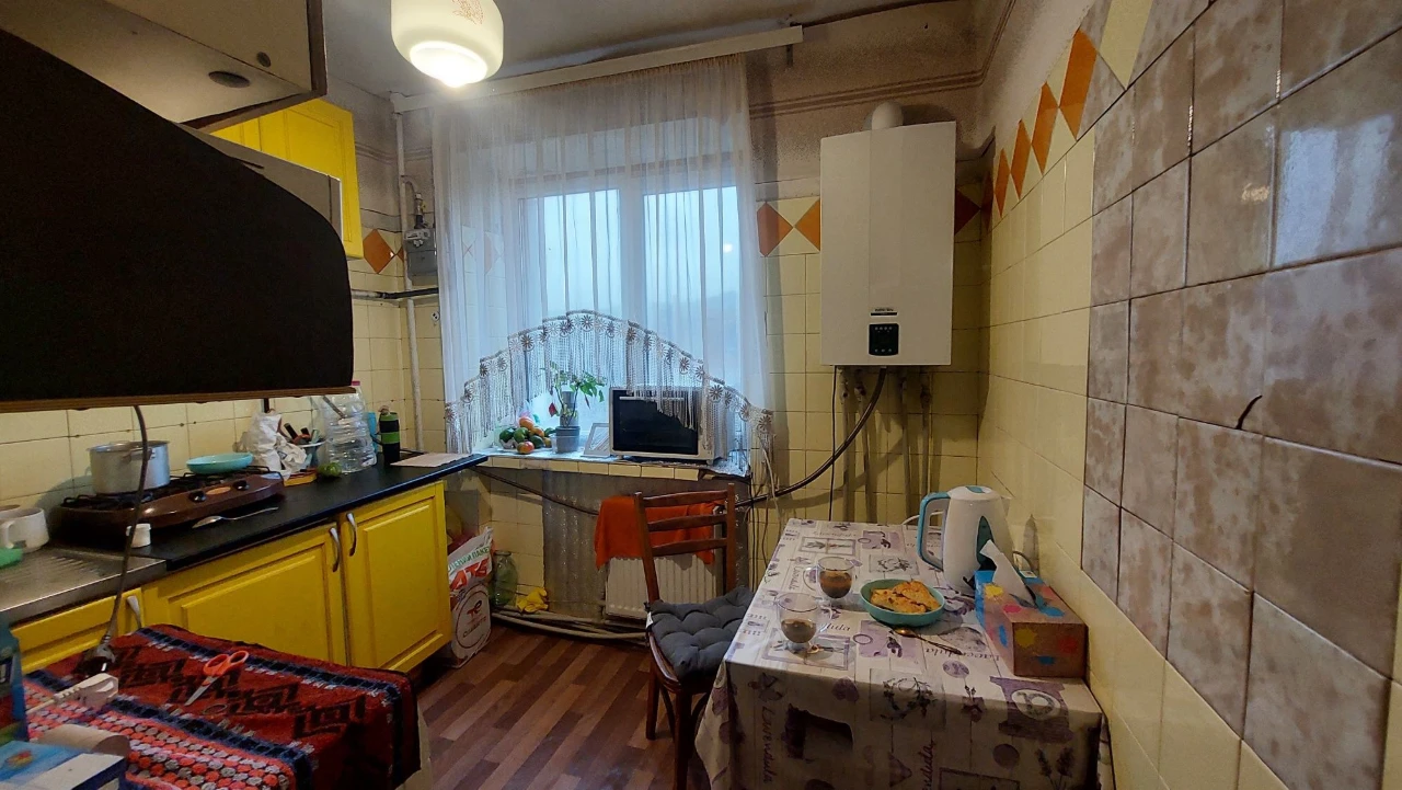 Продається 2-кімнатна квартира. вул. Стависька, 33.
