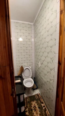 Продам 4-кімнатну квартиру. Пр-т Незалежності,301.