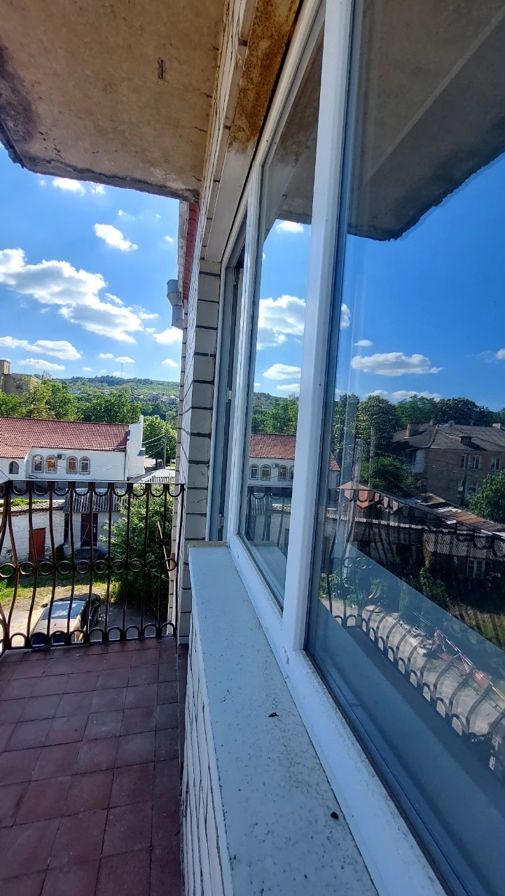 For Sale: 2-bedroom apartment. Kyivska St., 6a.
