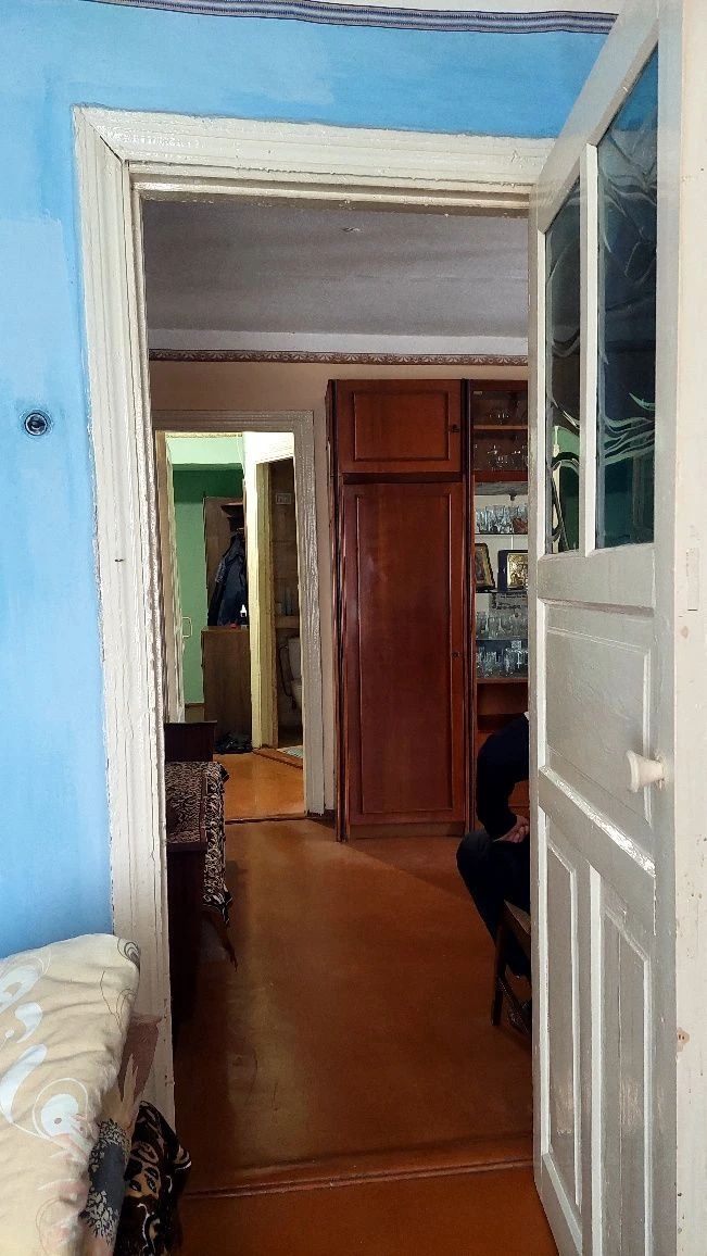 Продам 3-кімнатну квартиру. Вул.8-Березня,18.