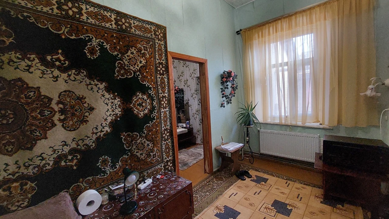 Продам 2-кімнатну квартиру. Вул.Покровська,28