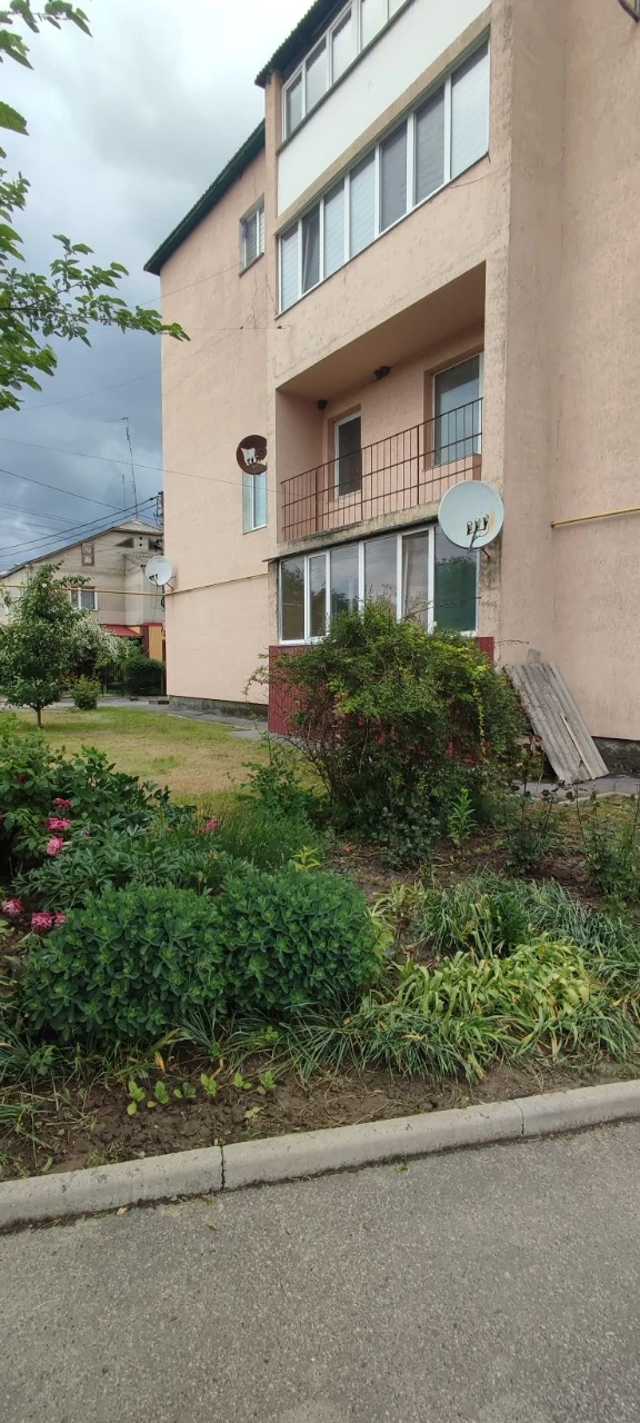 Sale of a spacious 1-bedroom apartment in the city of Nemirov