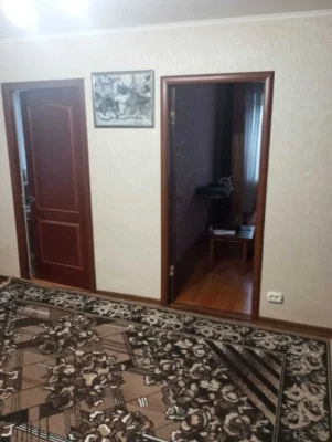For Sale: 4-room apartment, 5 minutes to the center, renovated, everything nearby.