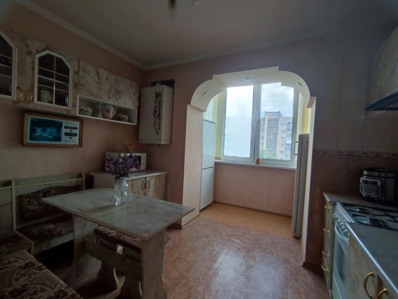 2-bedroom Apartment in the Center, Negotiable Price