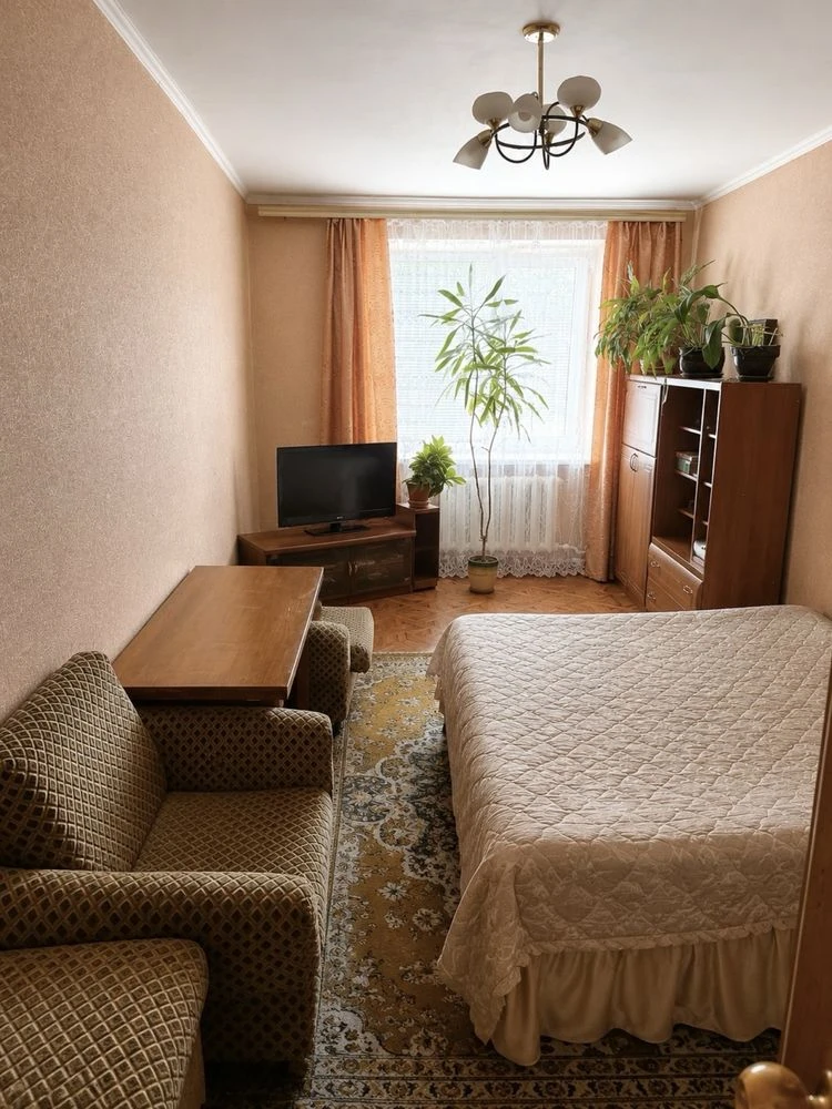 3-кімнатна квартира 71,3 м² з окремим входом, гаражем, влас