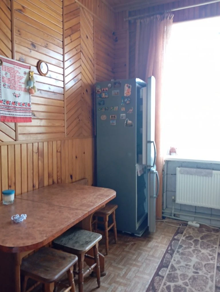 Urgent sale of a 3-room apartment in Gorohiv!