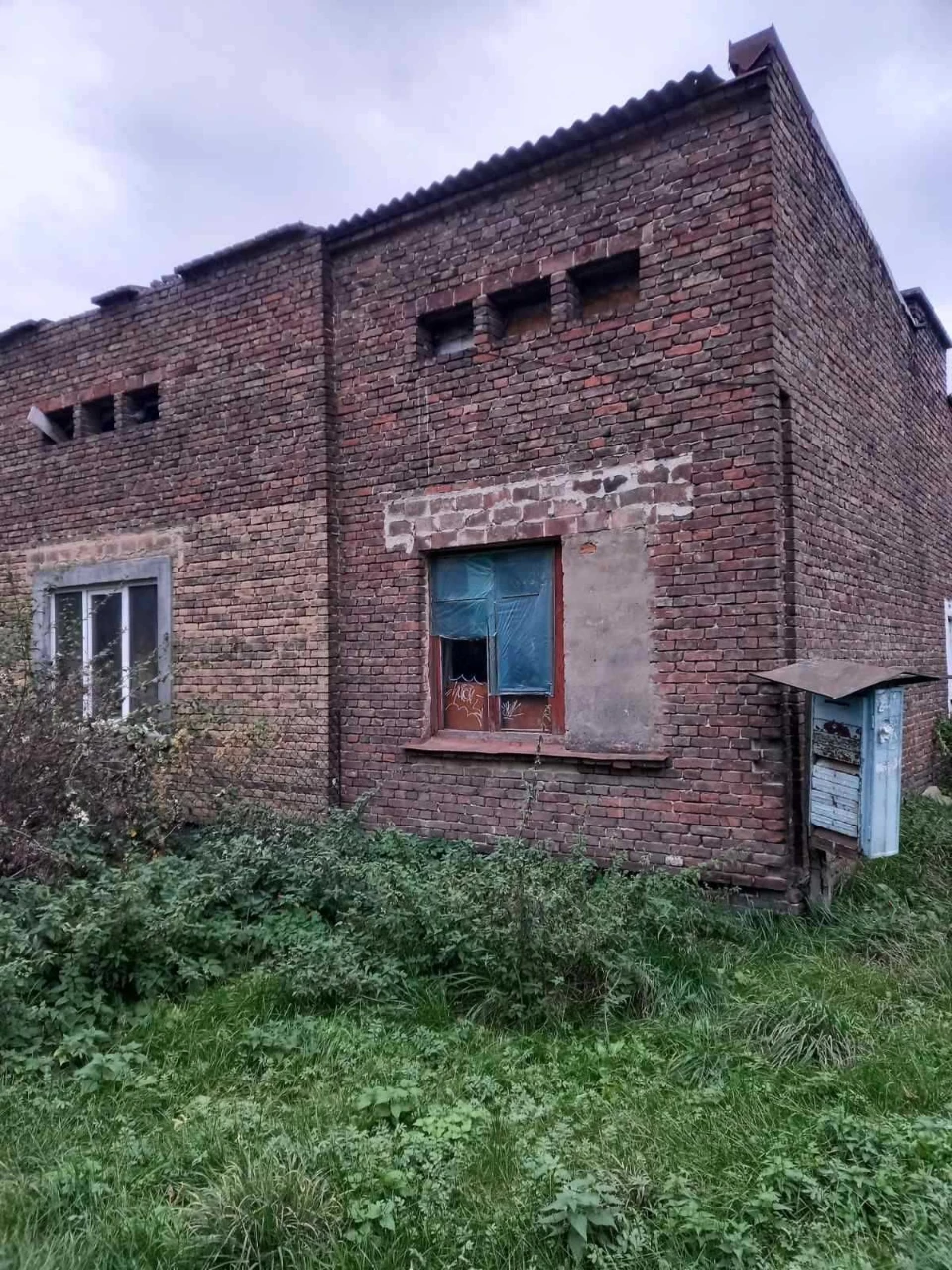 Продам 2-і 1к квартири в 6кв. будинку по вул. Устилузькій м.