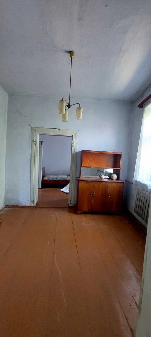 Apartment for sale with land