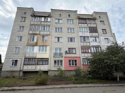 Продаж 2-кімнатній квартири на вул. Садовій