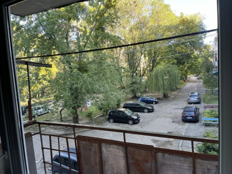 4 room apartment in the city center on Hetman Skoropadskoho Street