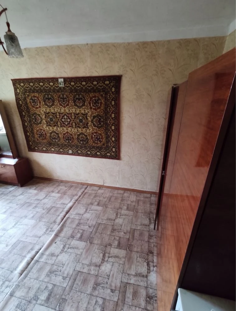 Продається квартира 2-кімнатна на вулиці Володимирська