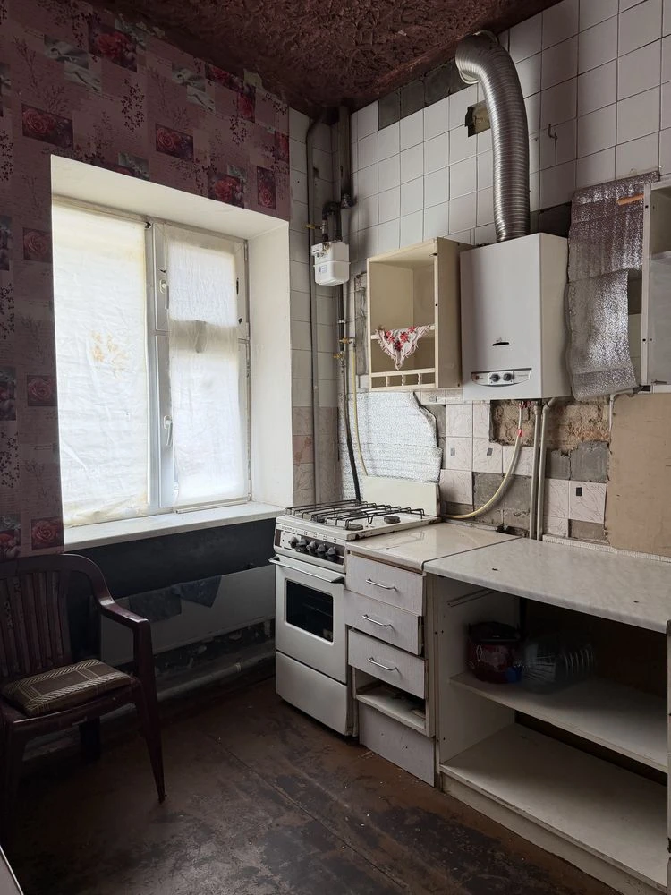 Sale of a 1-bedroom apartment in the city center