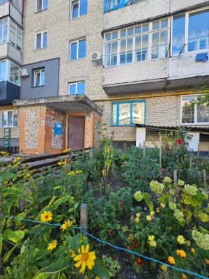 Продається 2-кімнатна квартира на 2 поверсі