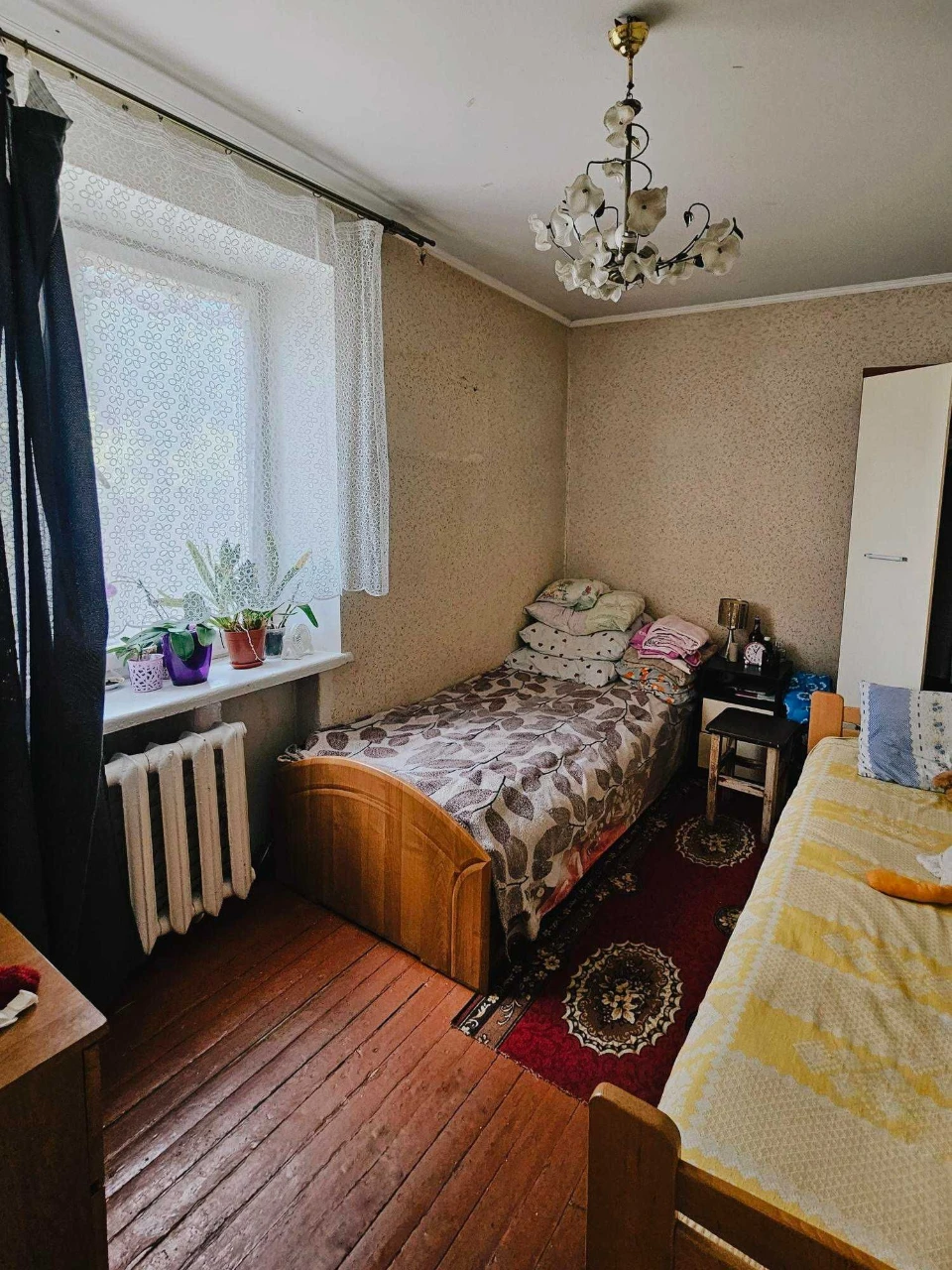 Продажа трехкомнатной квартиры в центре города