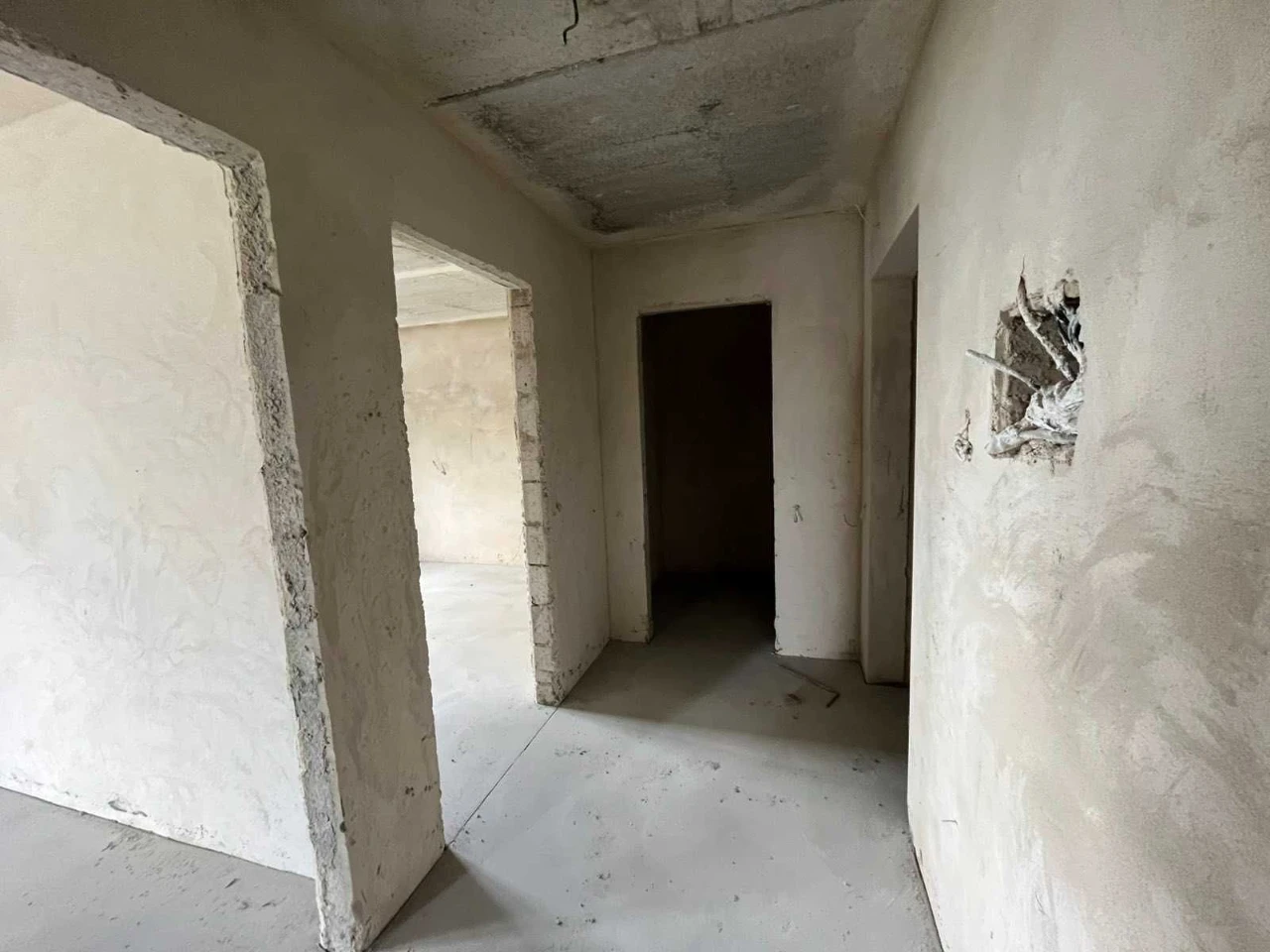 3-room apartment in a new building (sale possible under state program)