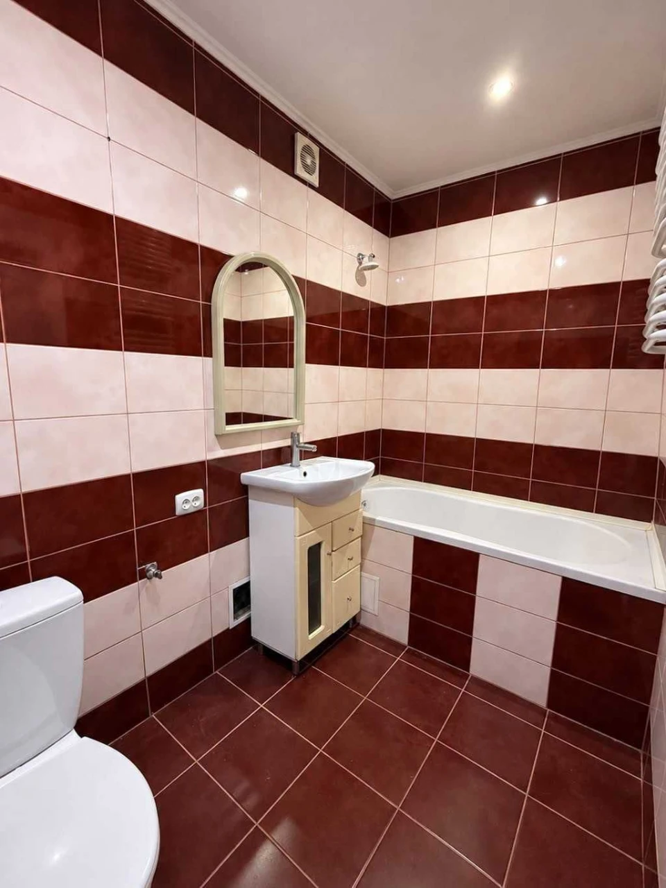 For sale: 3-room Czech apartment
