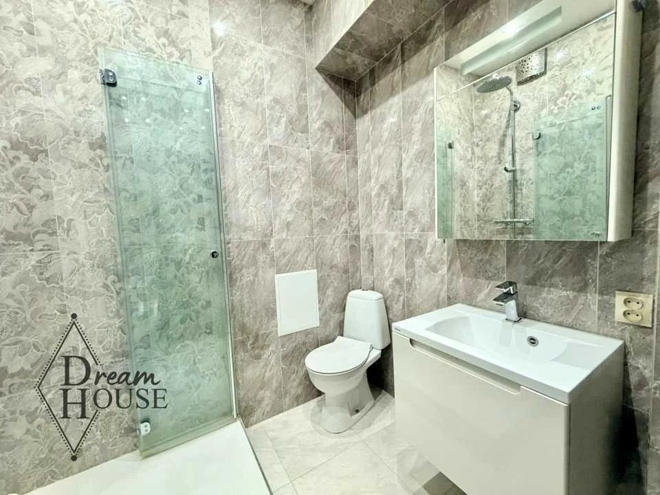 Apartment. Novovolynsk, Shakhtarska st.