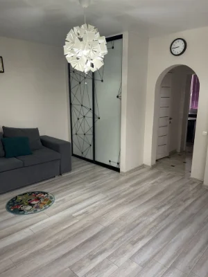 For sale, 2-bedroom apartment 57 sq m in the city center, Independence Street
