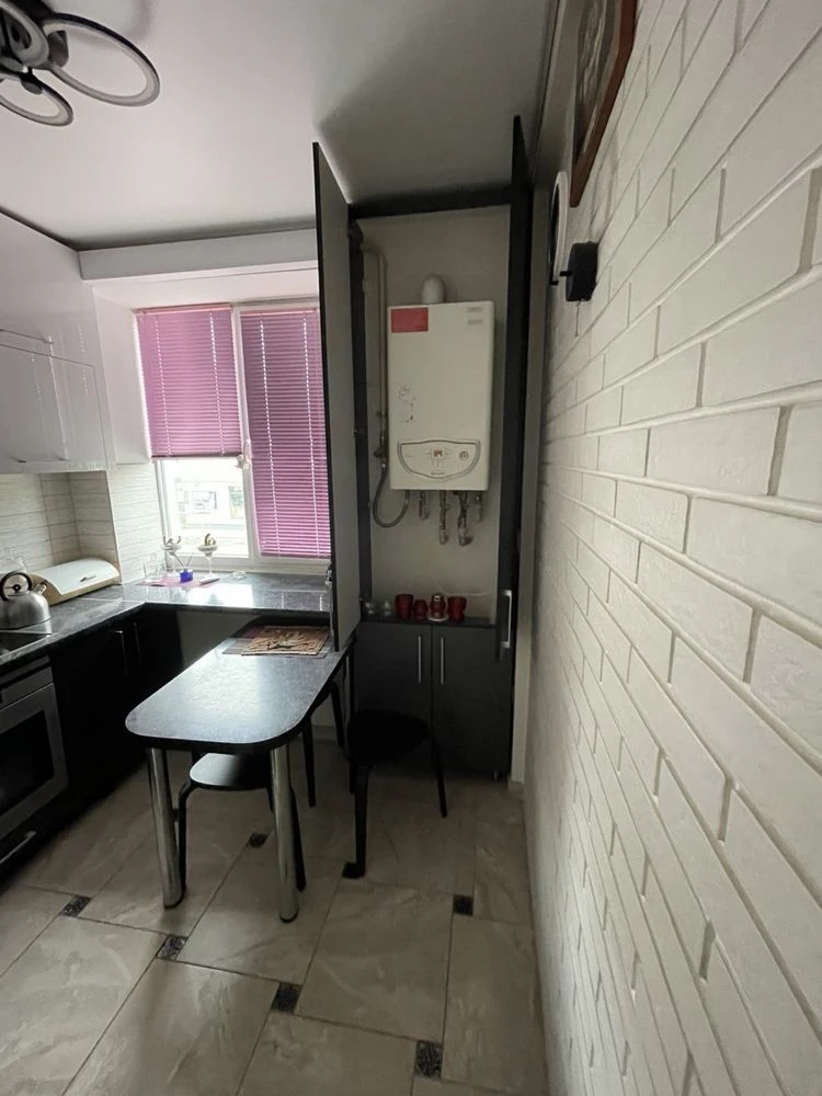 For sale, 2-bedroom apartment 57 sq m in the city center, Independence Street