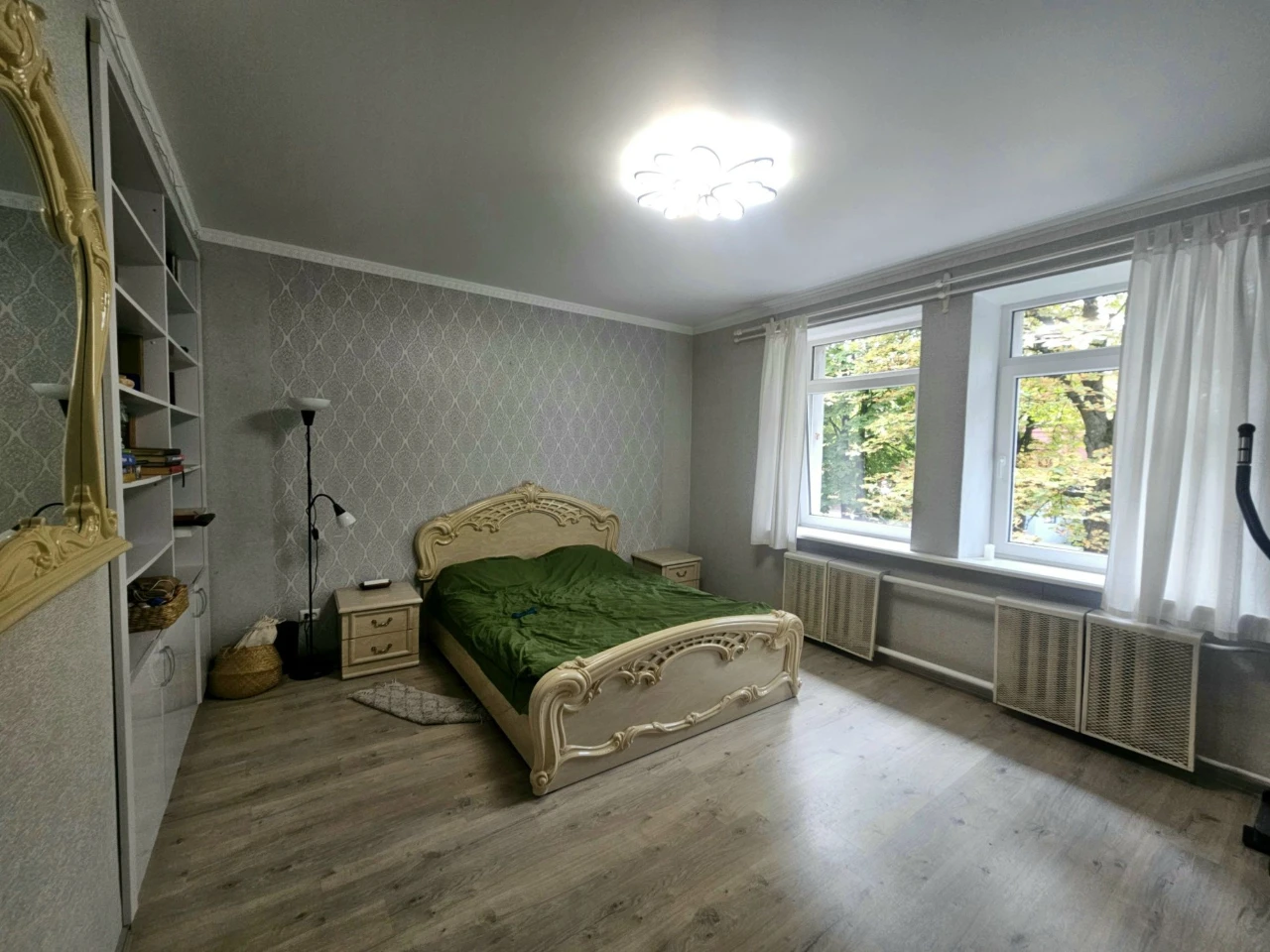 3-room apartment for sale, renovated, in the city center
