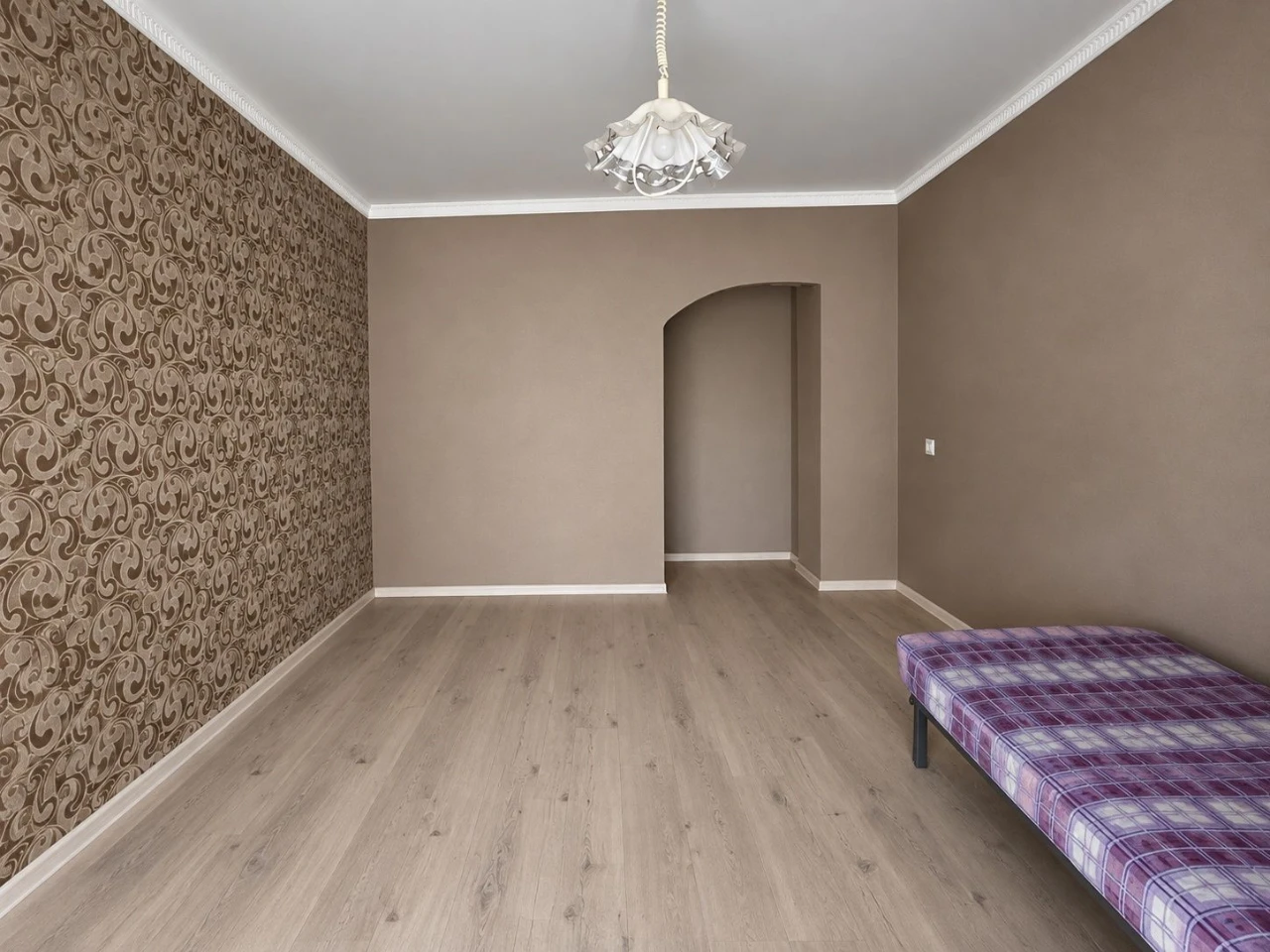 3-room apartment for sale, renovated, in the city center