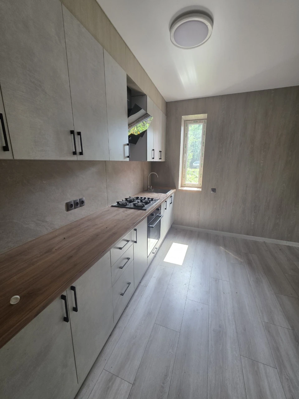 Selling a 3-Bedroom Apartment