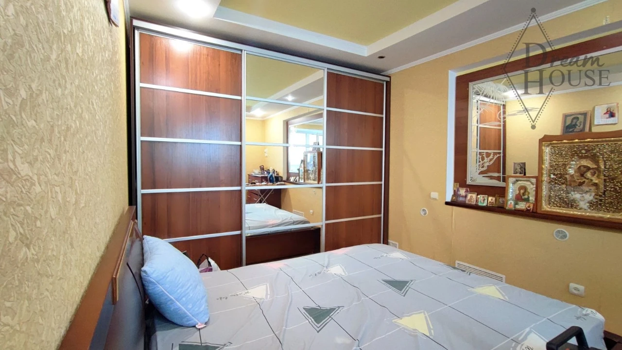 Sale of a 3-room apartment with autonomy