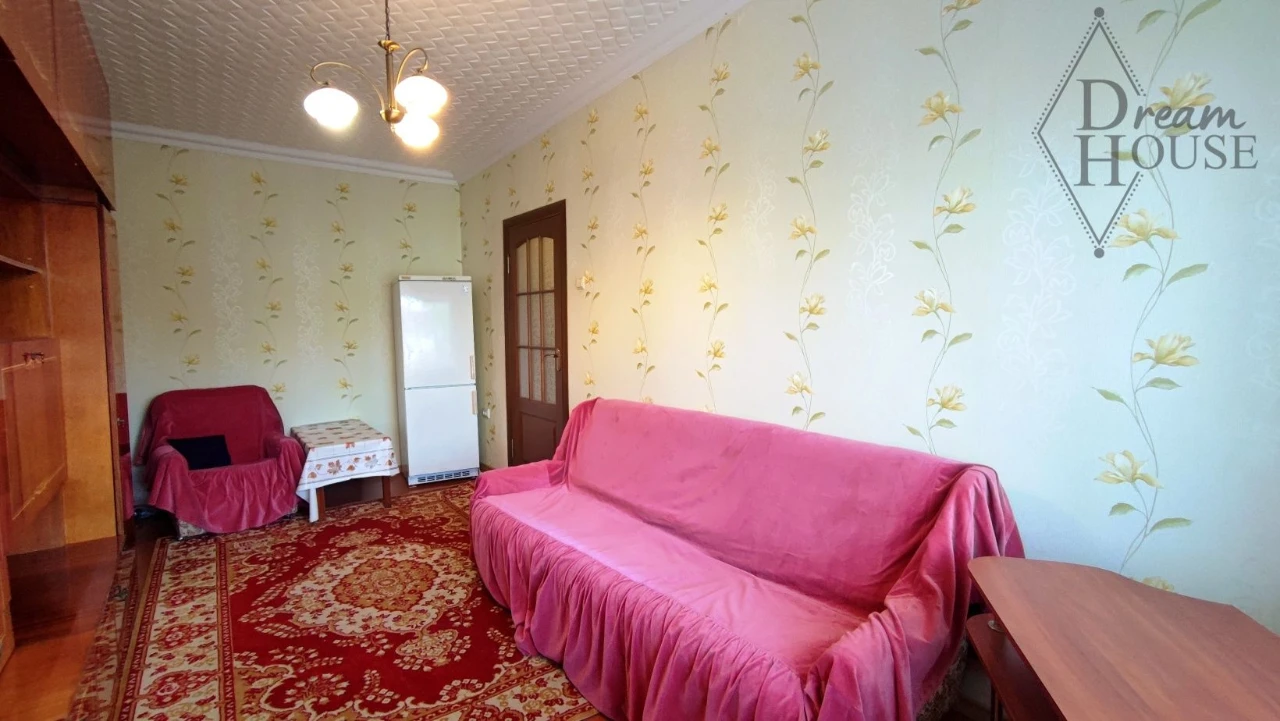 Sale of a 2-room apartment in the center on Nebesnaya Sotni Street