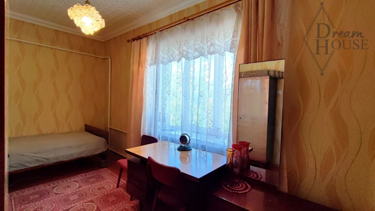 Sale of a 2-room apartment in the center on Nebesnaya Sotni Street