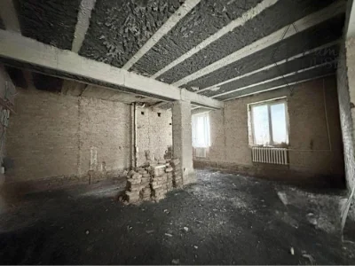 Sale of a 2-room apartment in the city center for renovation