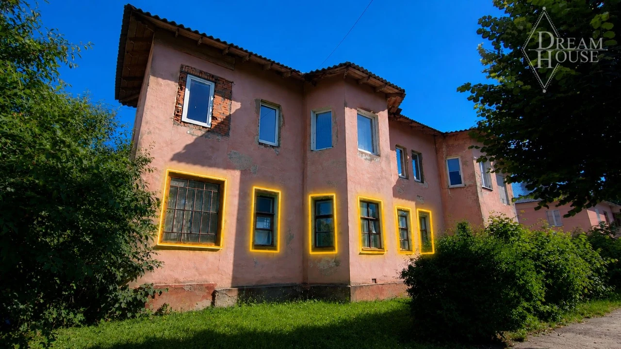 Sale of a 3-room apartment in the city center