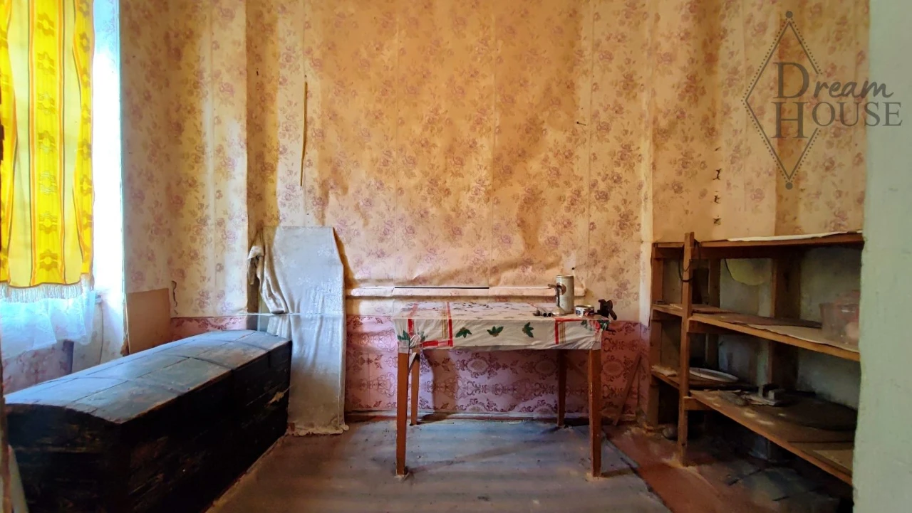 Sale of a 3-room apartment in the city center